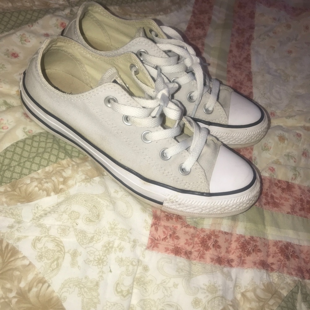 Converse- light grey size 6.5